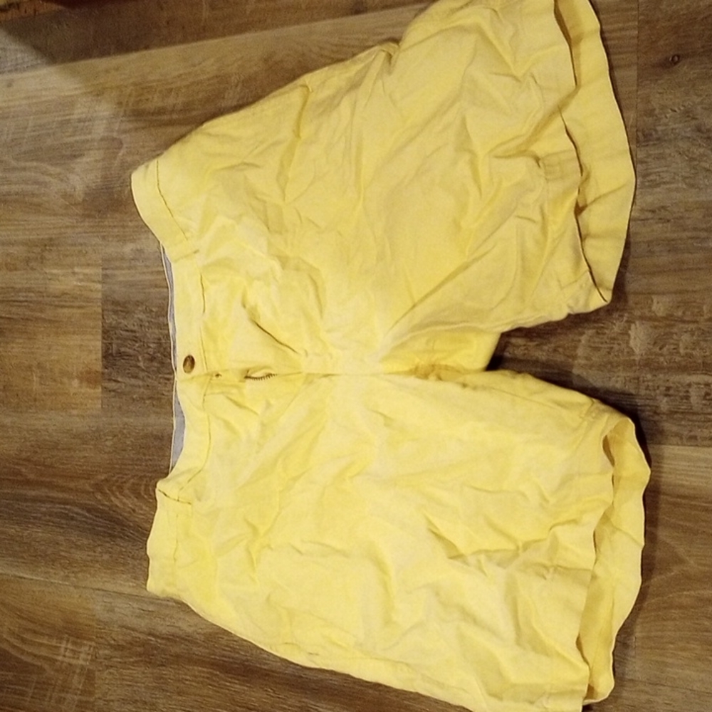 Chaps Golf shorts